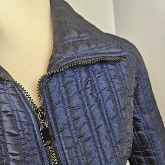 Express Jacket - Picture 2 of 4